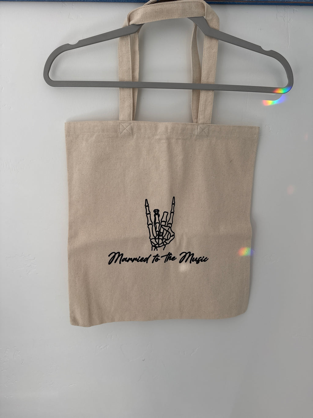 Married to the music tote