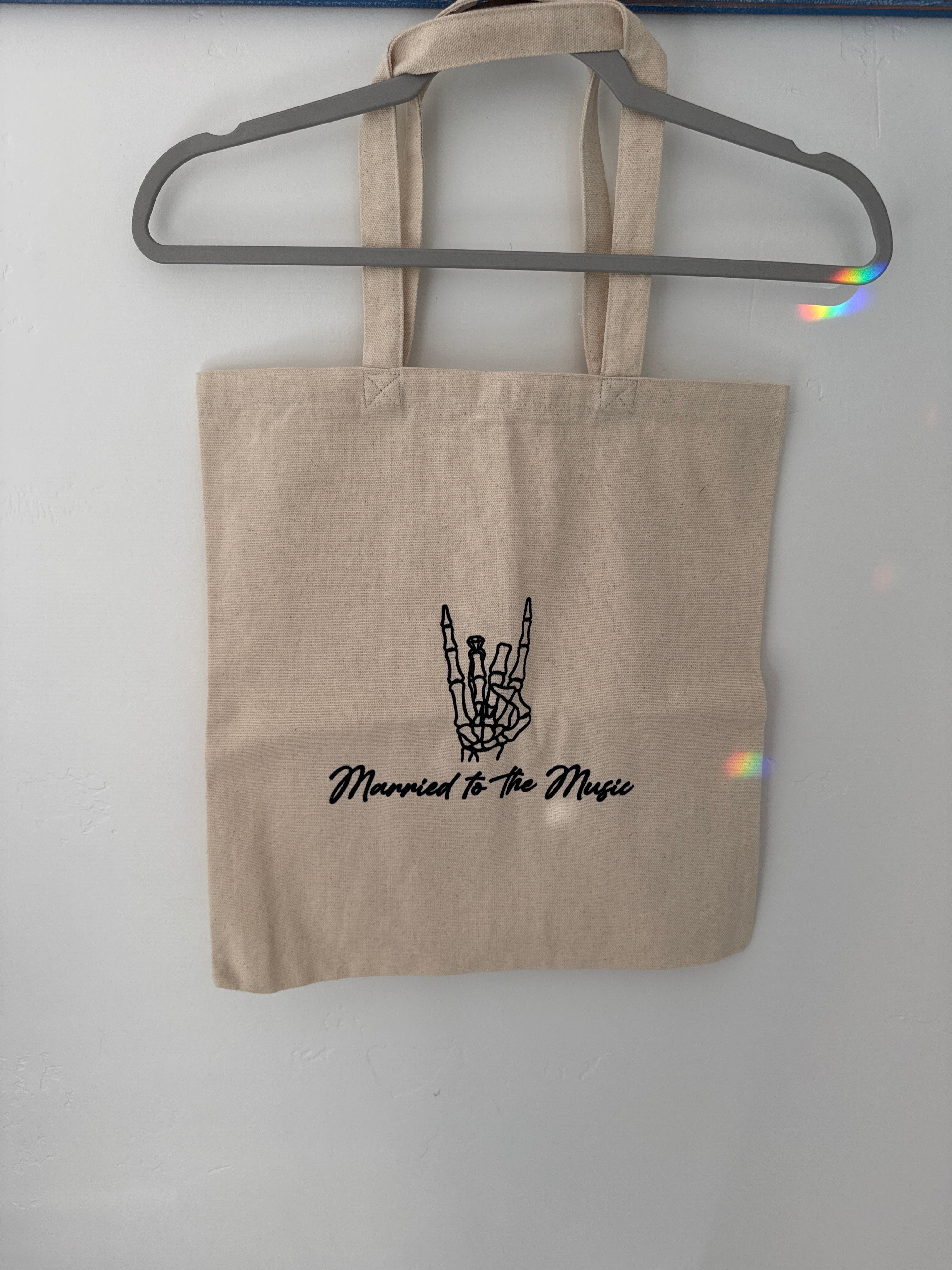 Married to the music tote